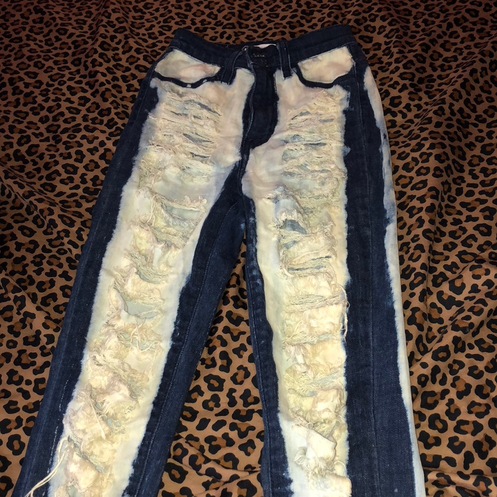 Denim/destroyed high waisted jeans